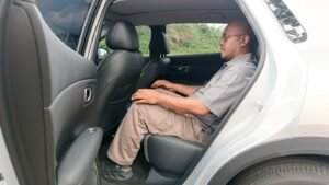 Kabin belakang lega