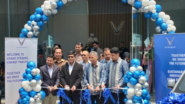 Grand Opening Showroom VinFast Parung