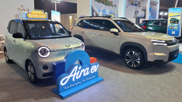 Wuling membawa city car EV, Aira ev dan SUV 7-seater, yaitu Eksion EV