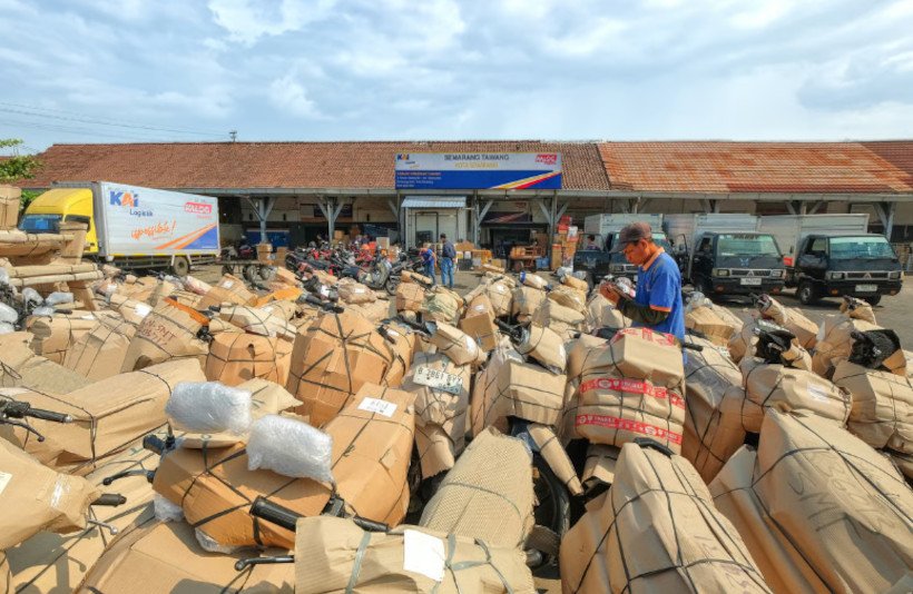 KAI Logistik Distribusikan 122 Ribu Unit Sepeda Motor